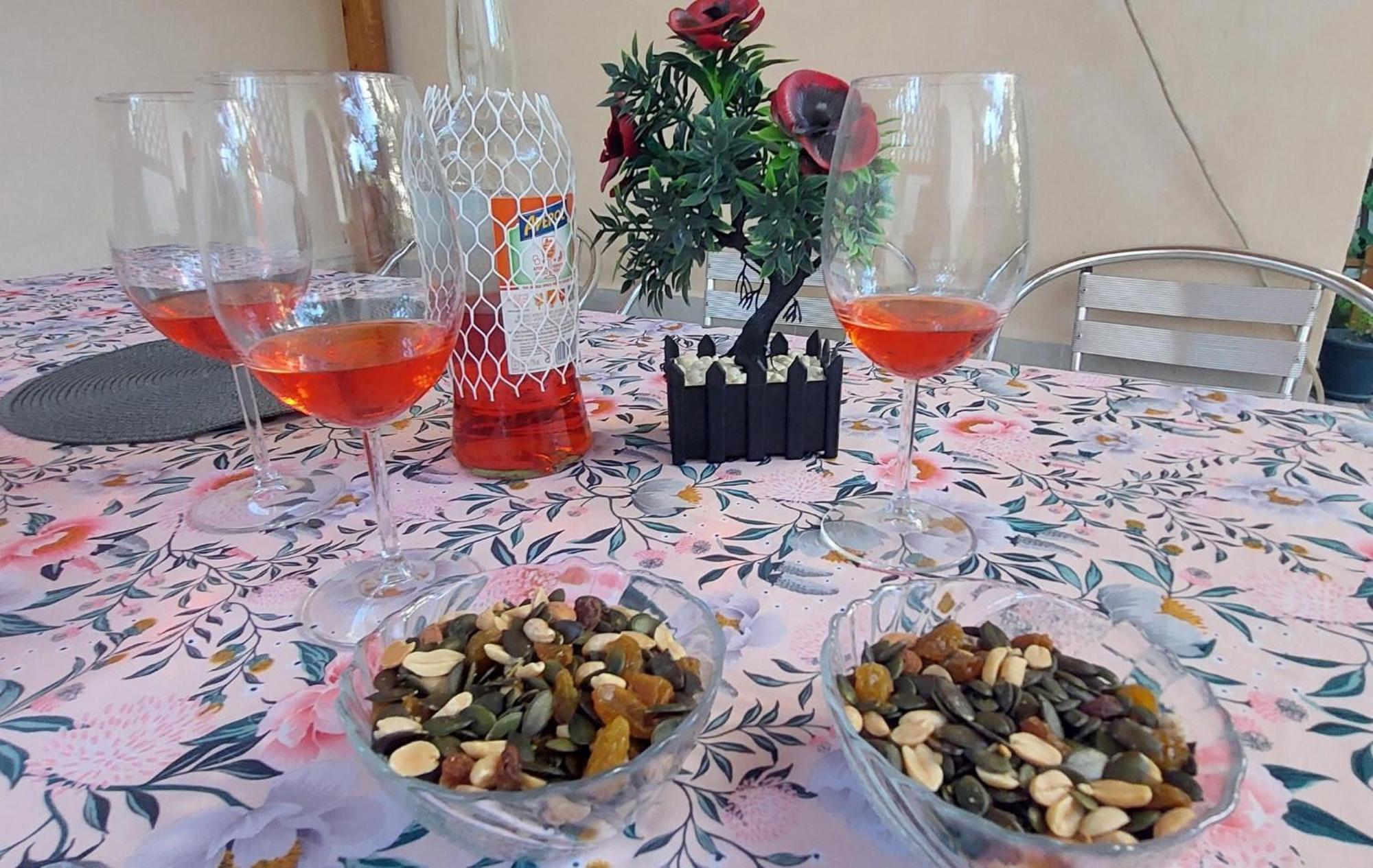 Guest House Flowers Μπεράτ Εξωτερικό φωτογραφία