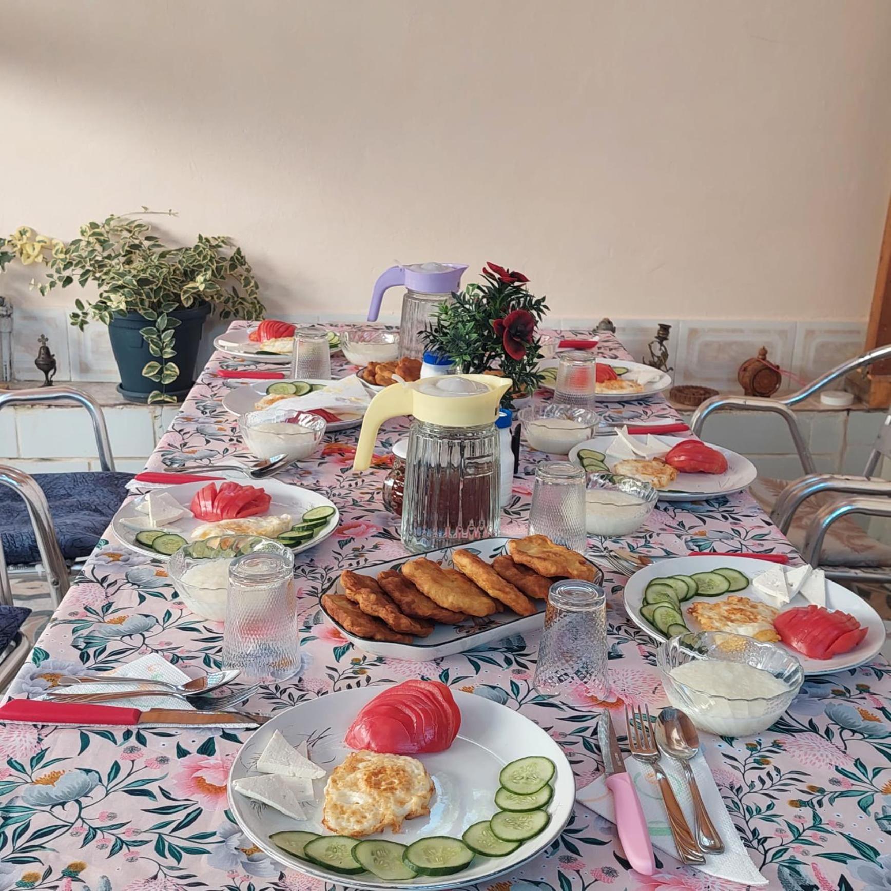 Guest House Flowers Μπεράτ Εξωτερικό φωτογραφία