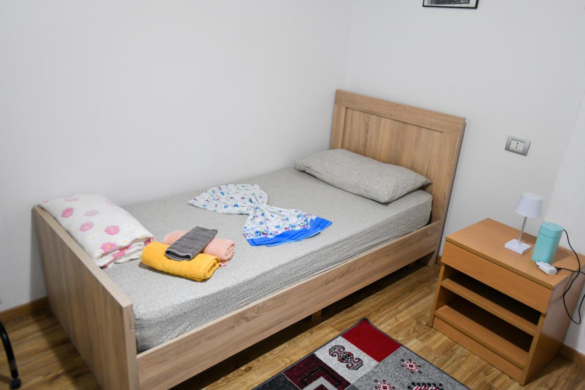 Guest House Flowers Μπεράτ Εξωτερικό φωτογραφία